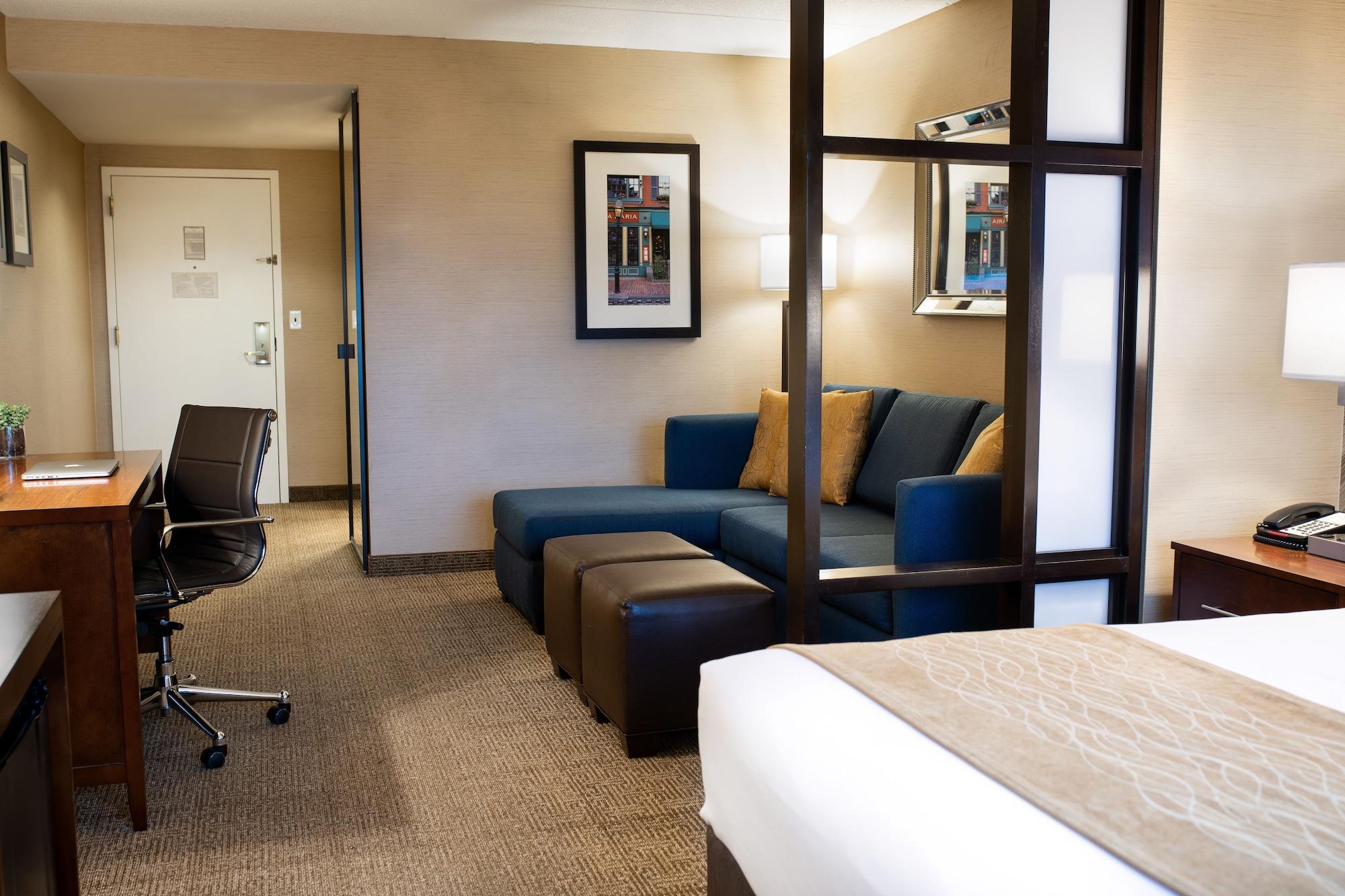 Comfort Inn & Suites Logan International Airport Revere Exterior foto