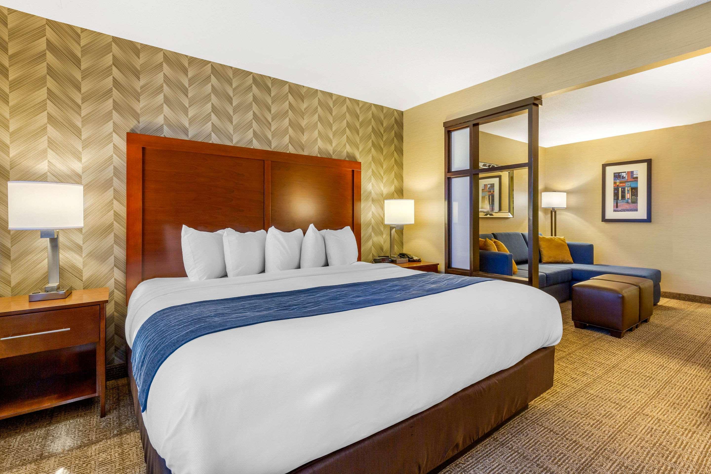 Comfort Inn & Suites Logan International Airport Revere Exterior foto