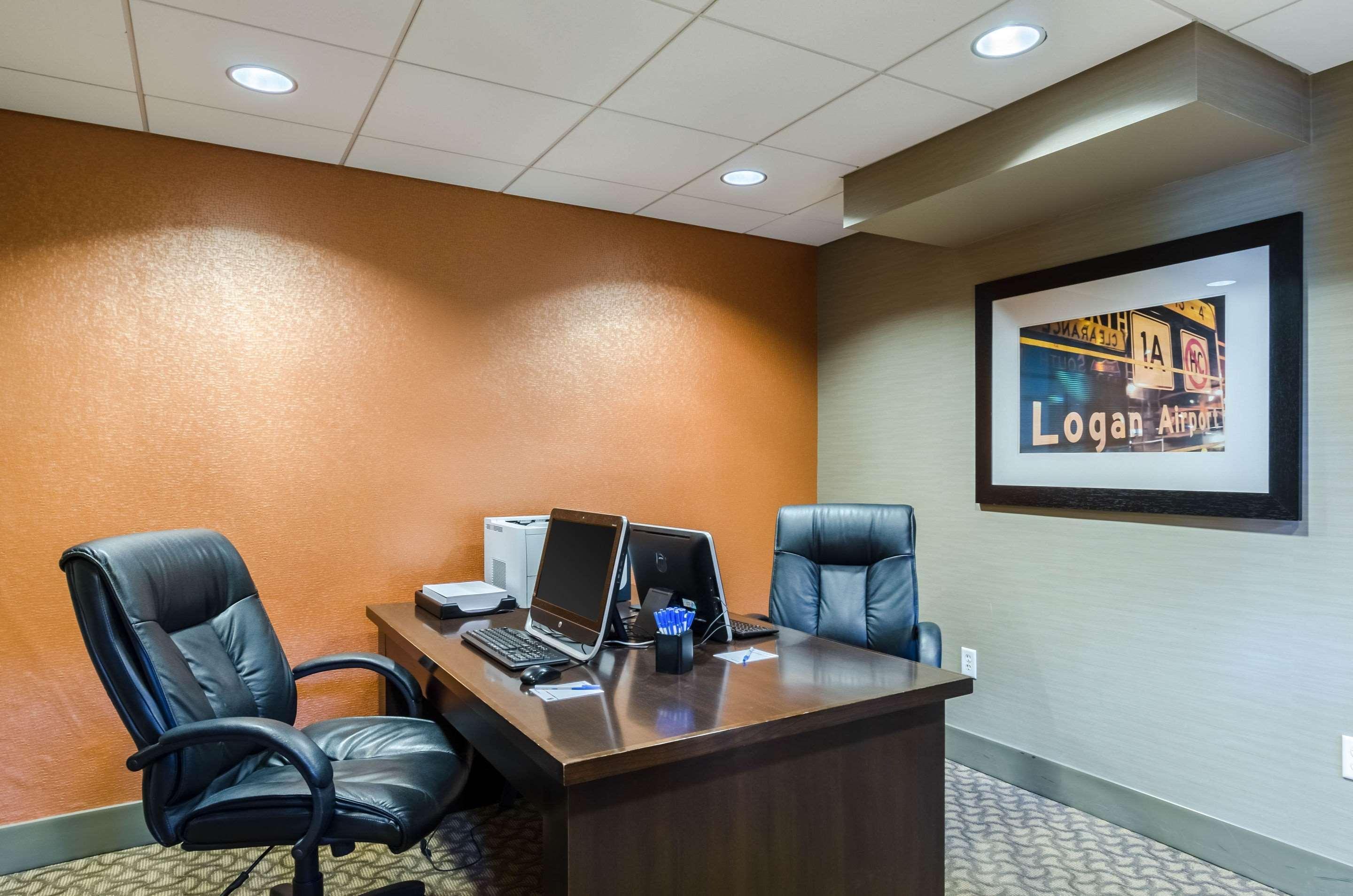 Comfort Inn & Suites Logan International Airport Revere Exterior foto