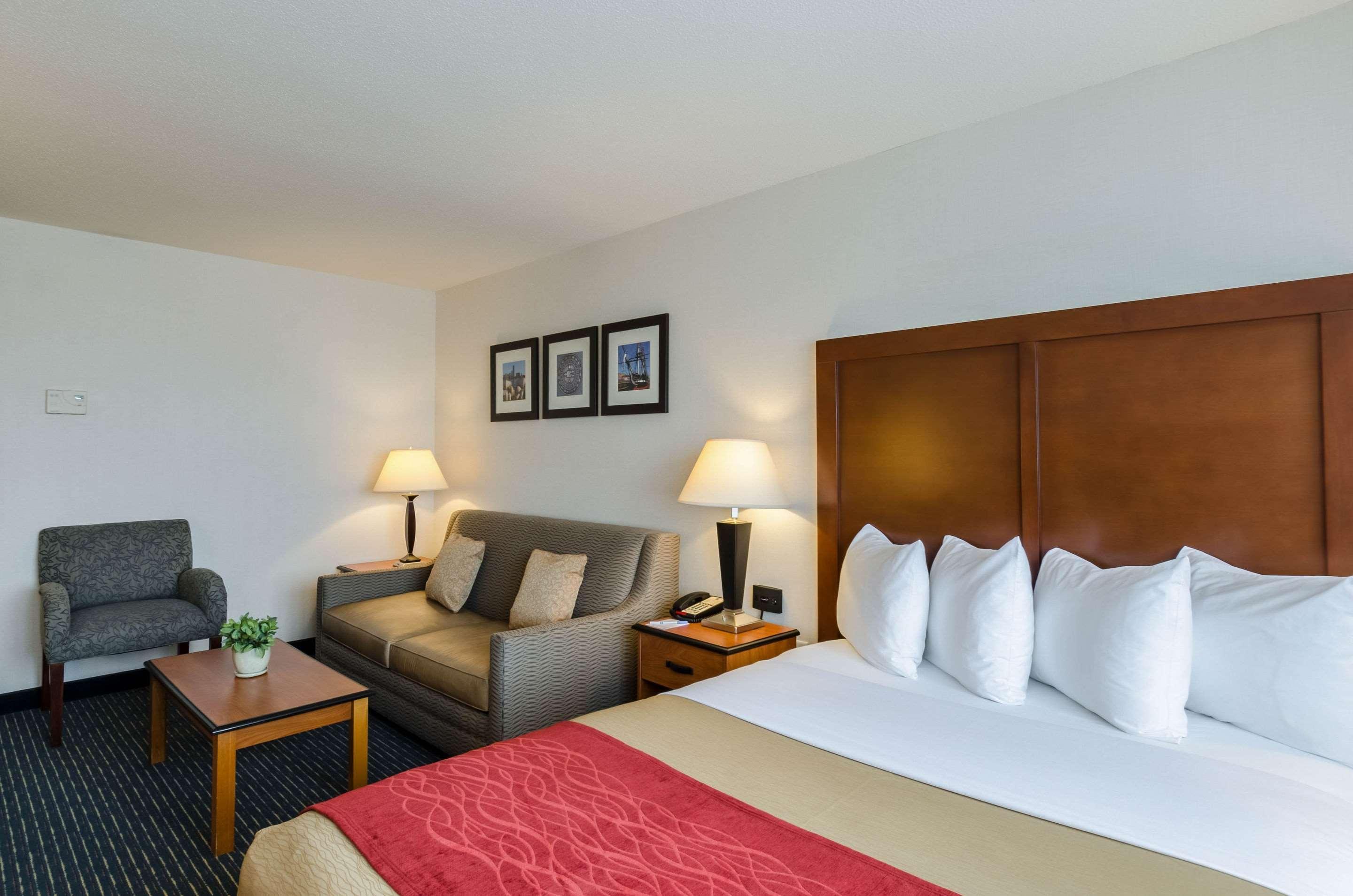 Comfort Inn & Suites Logan International Airport Revere Exterior foto