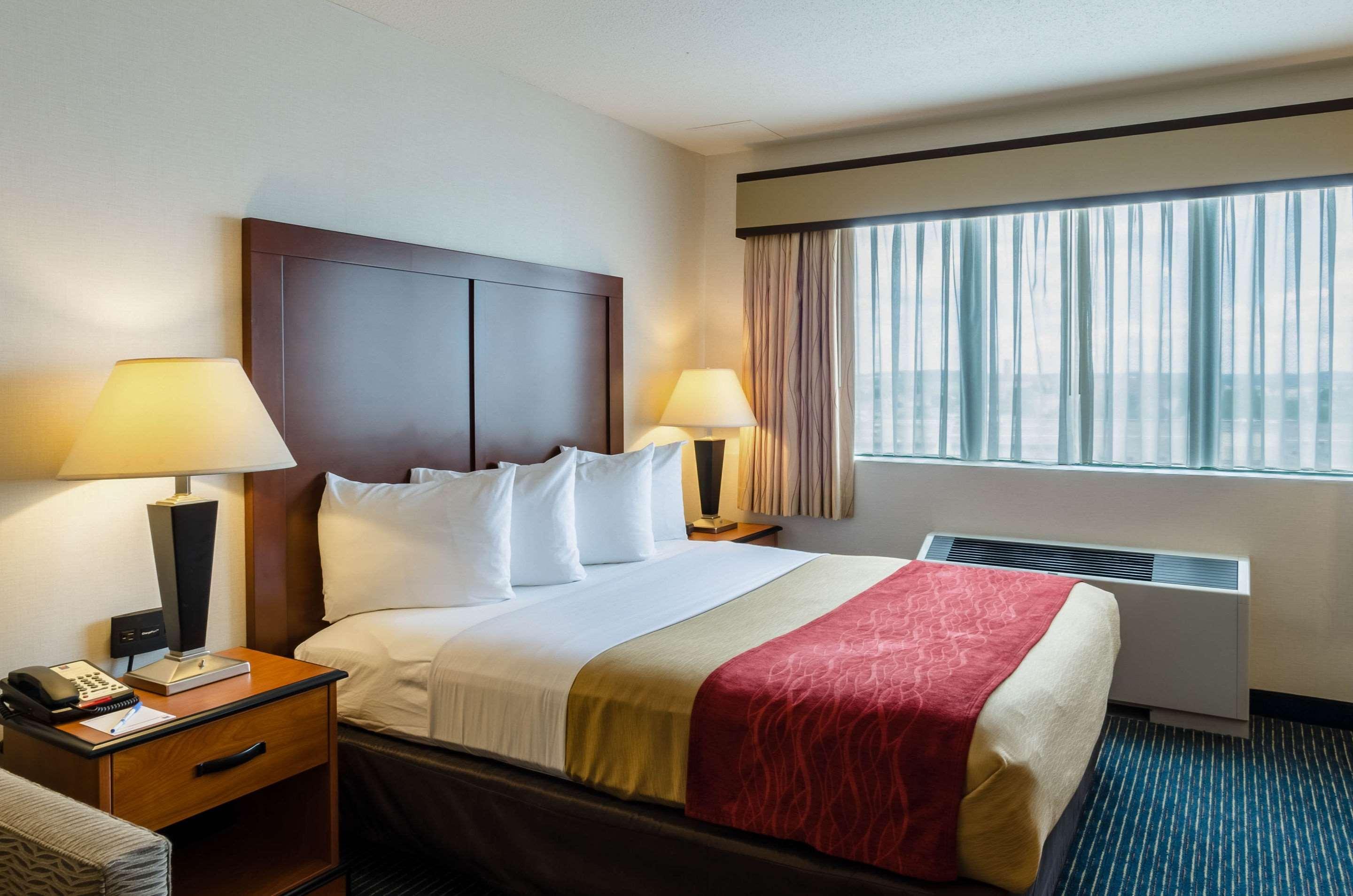 Comfort Inn & Suites Logan International Airport Revere Exterior foto